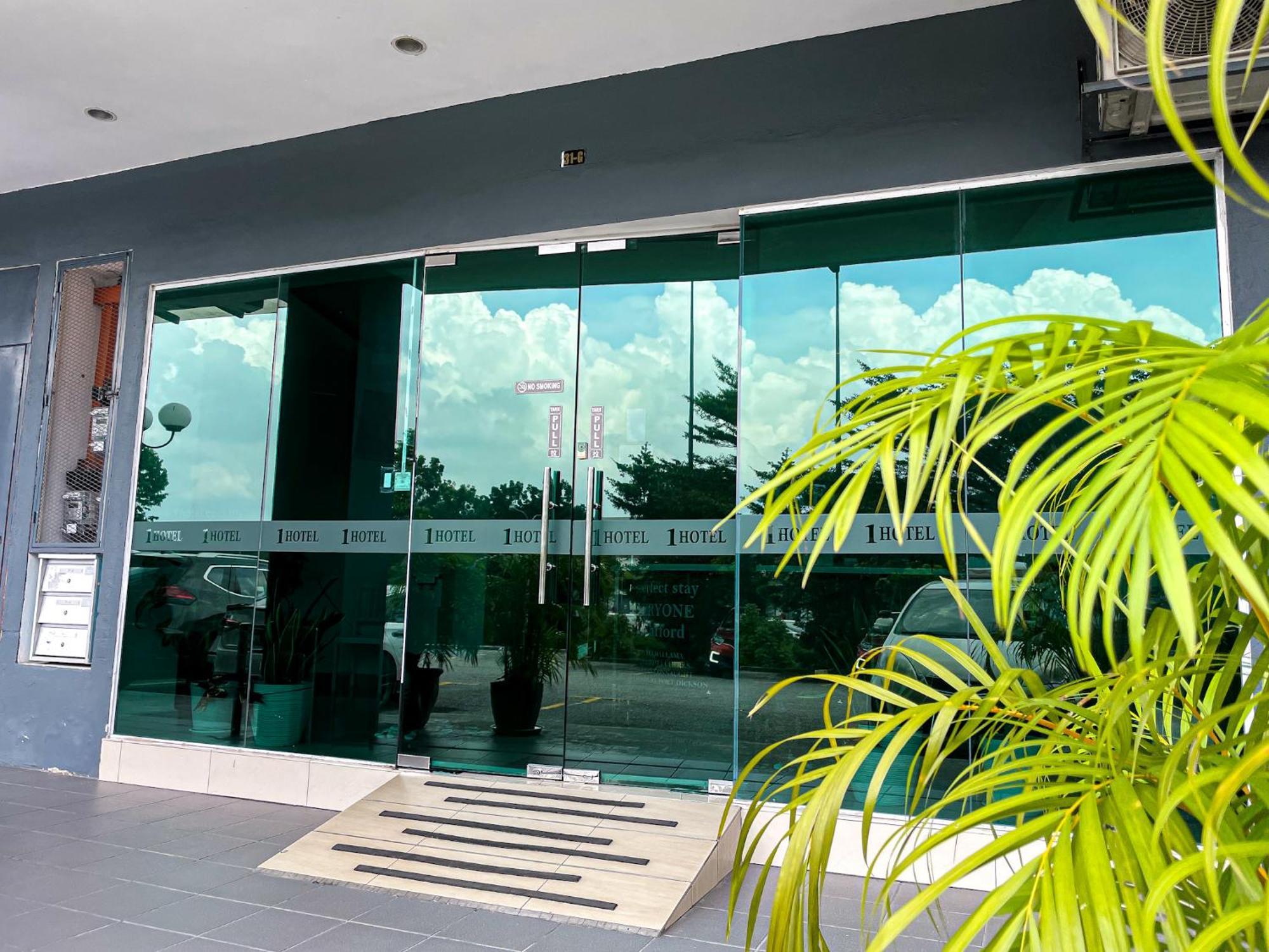 1 Hotel Mahkota Cheras Εξωτερικό φωτογραφία