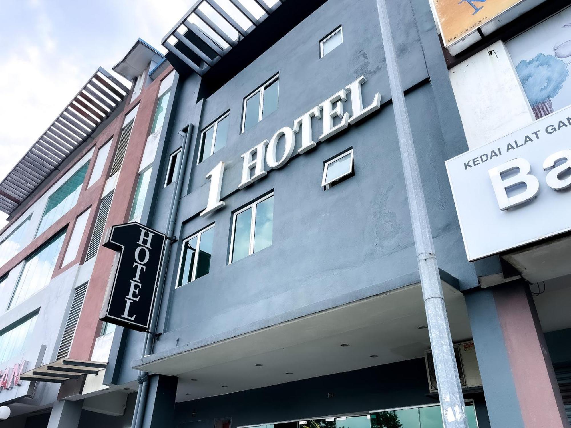 1 Hotel Mahkota Cheras Εξωτερικό φωτογραφία