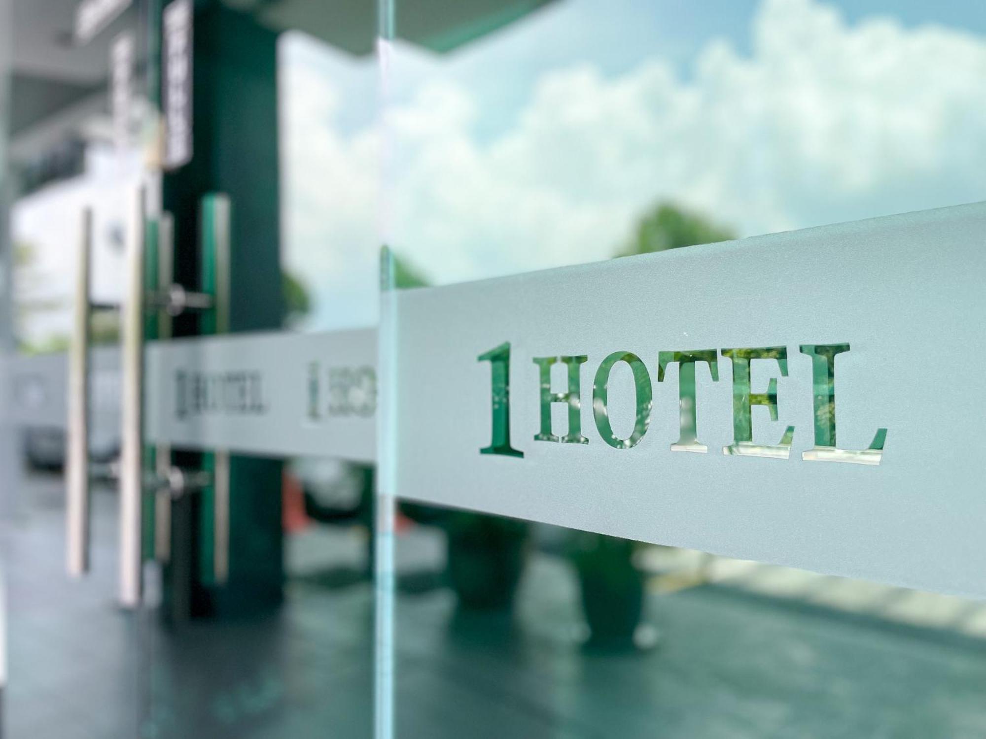 1 Hotel Mahkota Cheras Εξωτερικό φωτογραφία