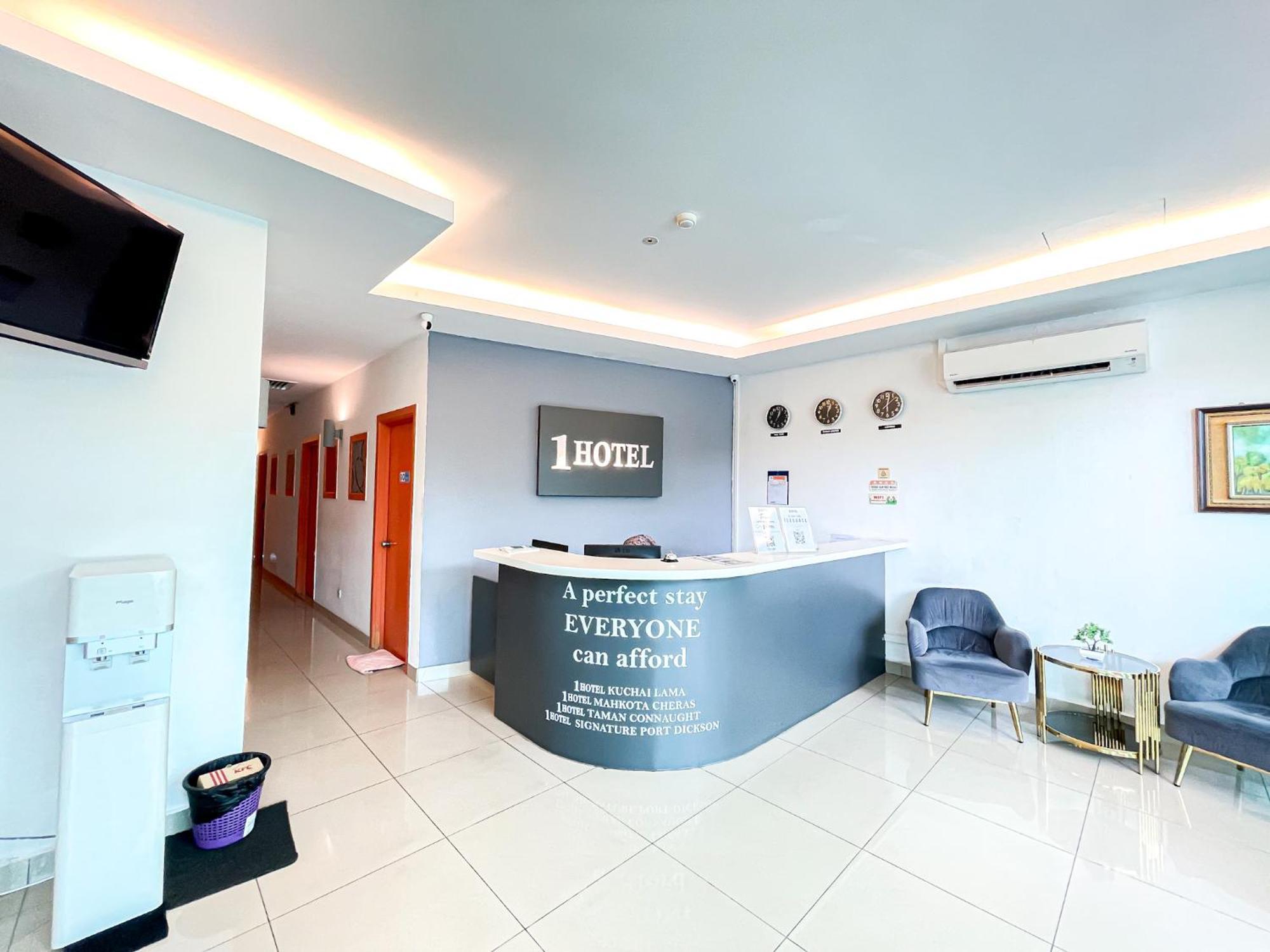 1 Hotel Mahkota Cheras Εξωτερικό φωτογραφία