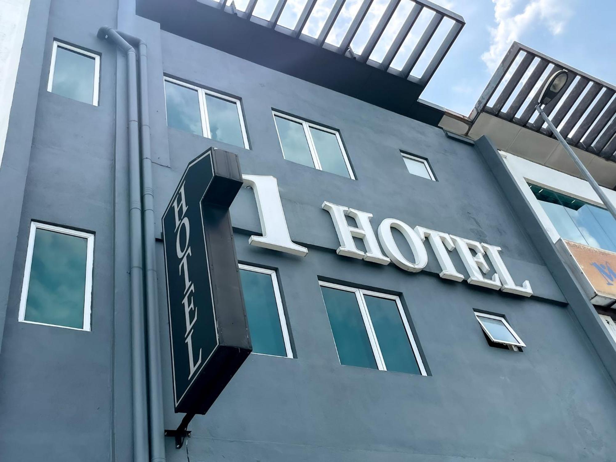 1 Hotel Mahkota Cheras Εξωτερικό φωτογραφία
