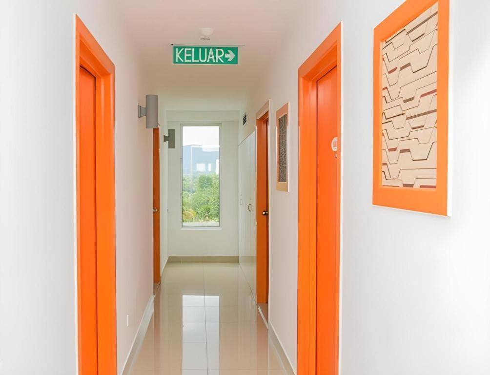 1 Hotel Mahkota Cheras Εξωτερικό φωτογραφία