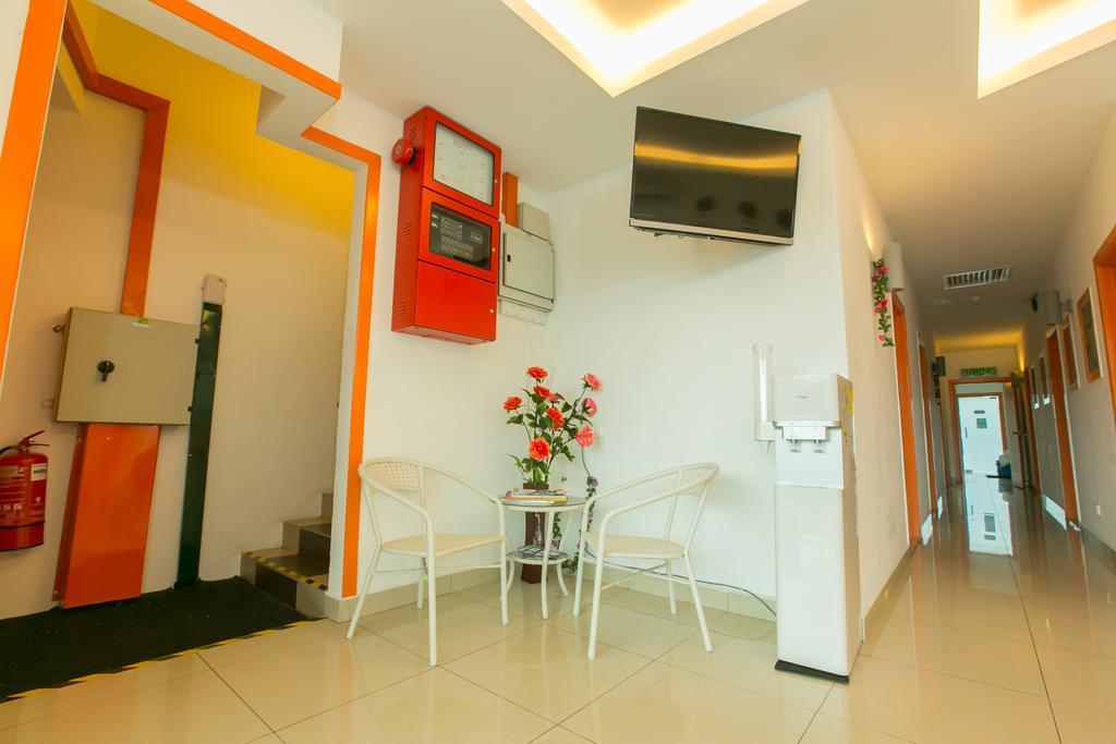 1 Hotel Mahkota Cheras Εξωτερικό φωτογραφία