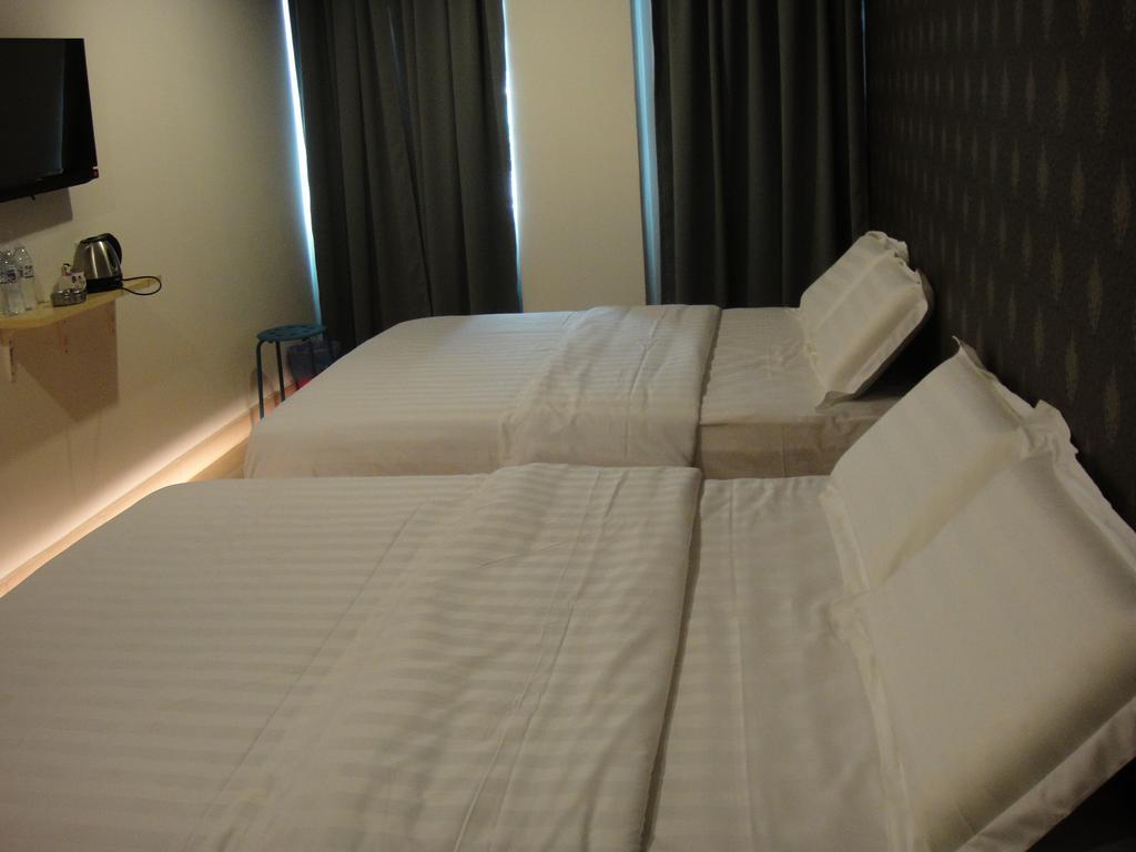 1 Hotel Mahkota Cheras Εξωτερικό φωτογραφία