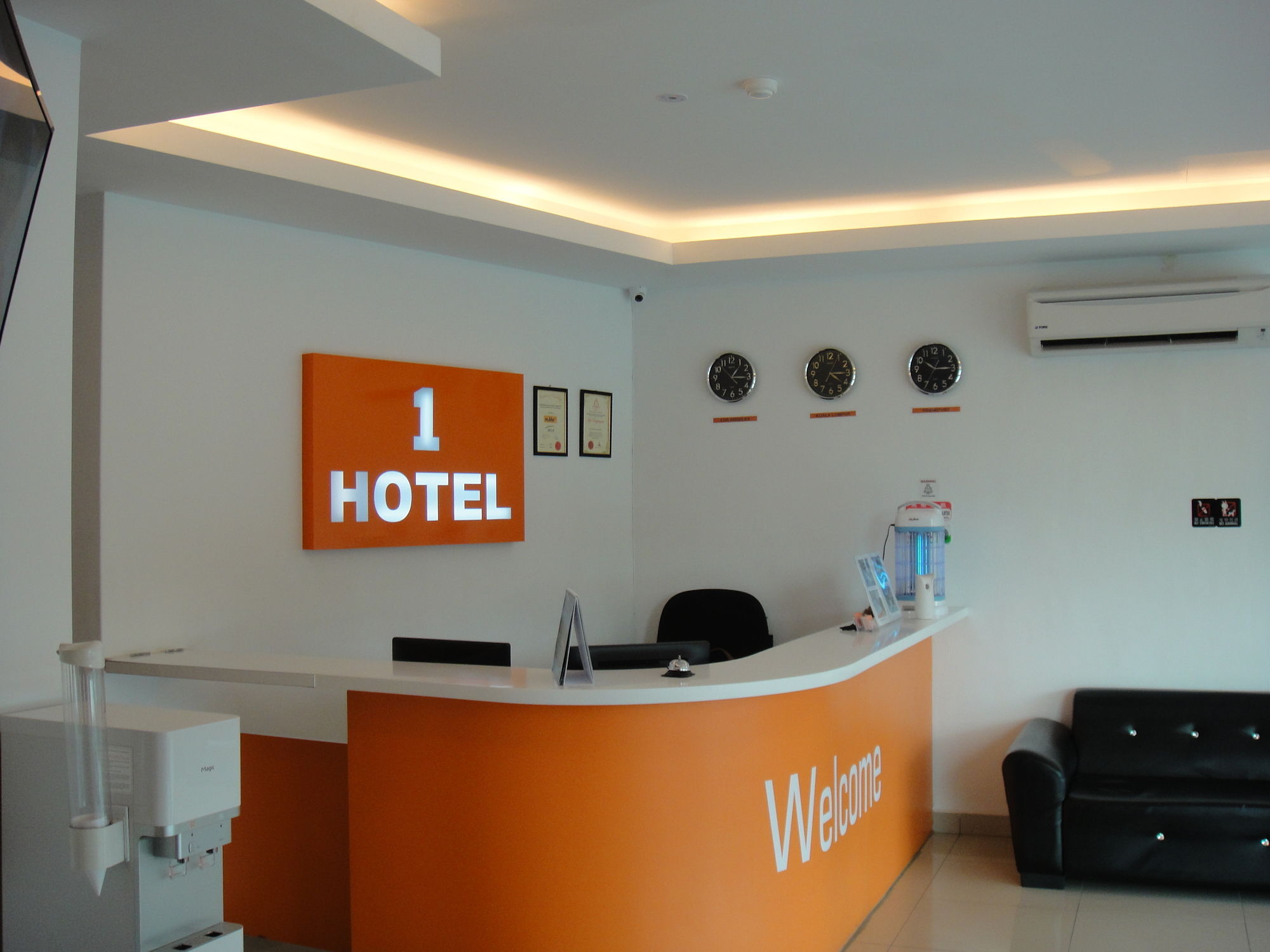 1 Hotel Mahkota Cheras Εξωτερικό φωτογραφία