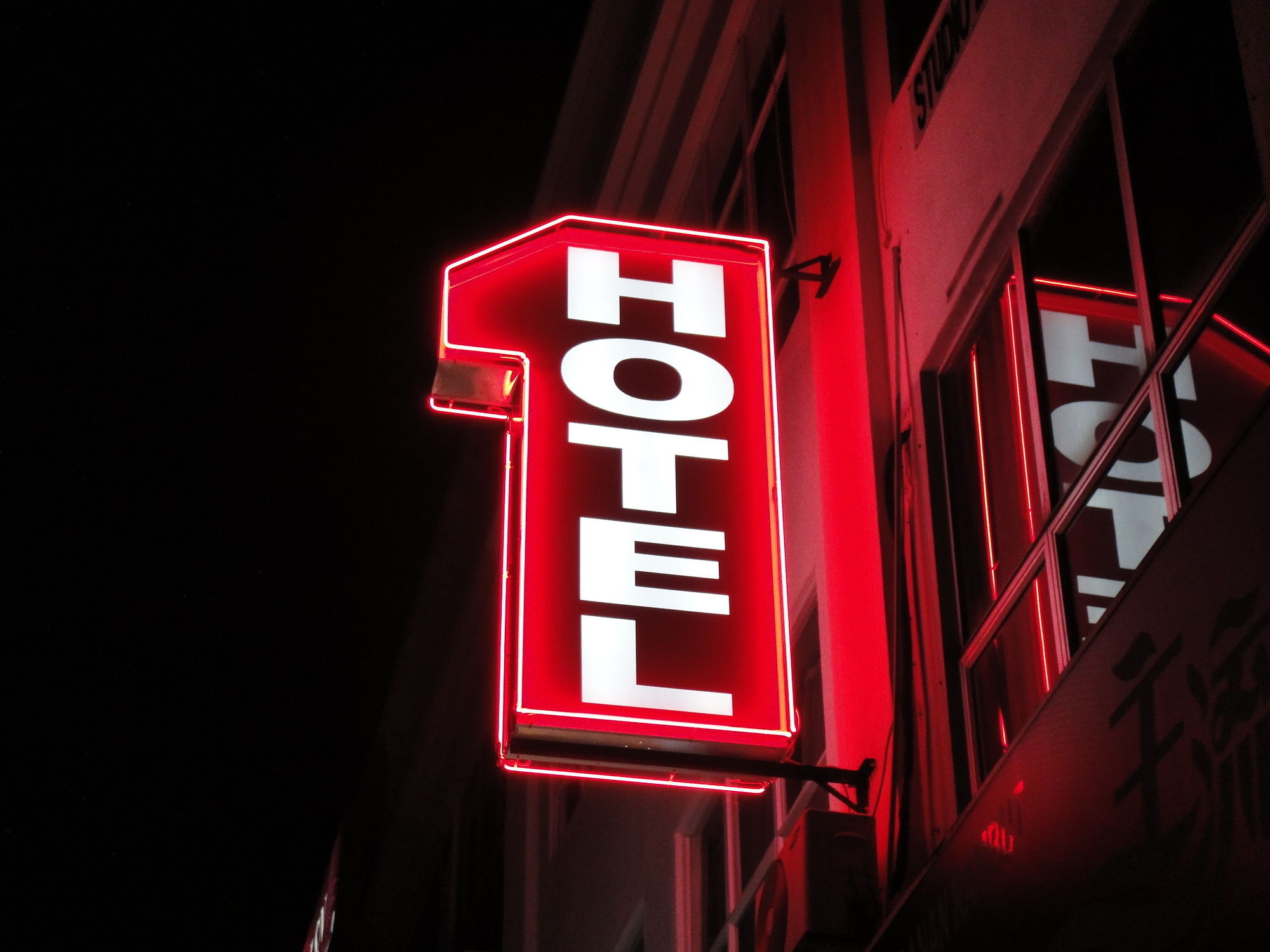 1 Hotel Mahkota Cheras Εξωτερικό φωτογραφία